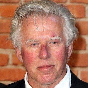 phil davis height|Phil Davis (actor) .